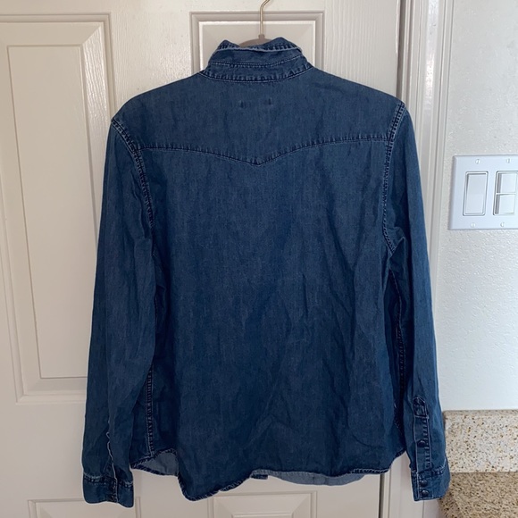 Gap Denim Women’s Western Button Down Shirt EUC - Picture 10 of 10